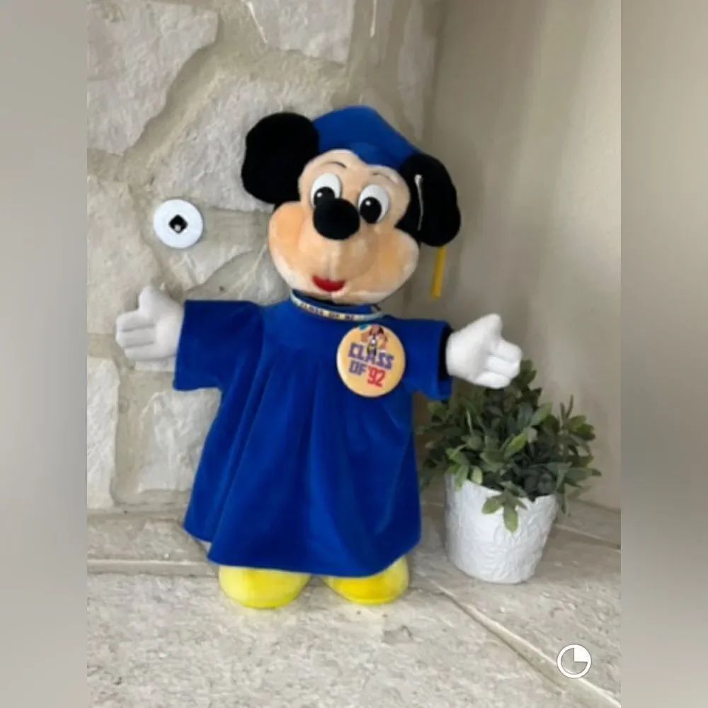 Disney Walt Disney World Graduation Mickey Mouse plush class of 1992